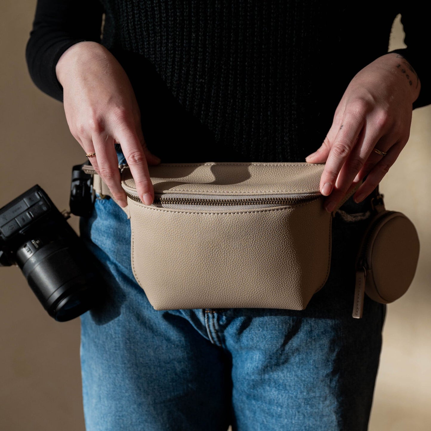 Beige Waist Bag – Compact Camera Waist Pack with Adjustable Strap
