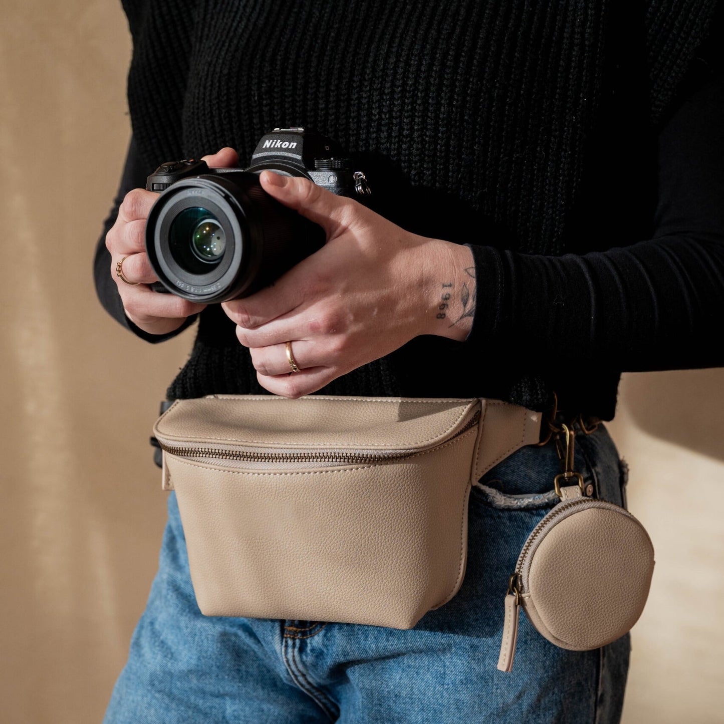 Beige Waist Bag – Compact Camera Waist Pack with Adjustable Strap